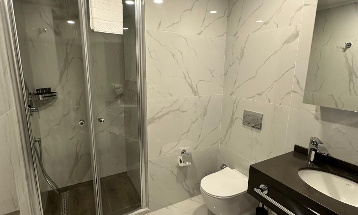 Photo of Bathroom in Trikomo