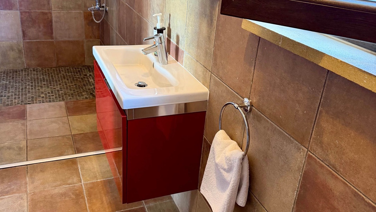 Photo of Bathroom in Anogyra
