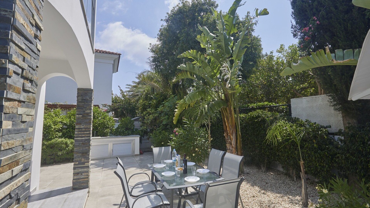 Photo of Outdoor in Pernera