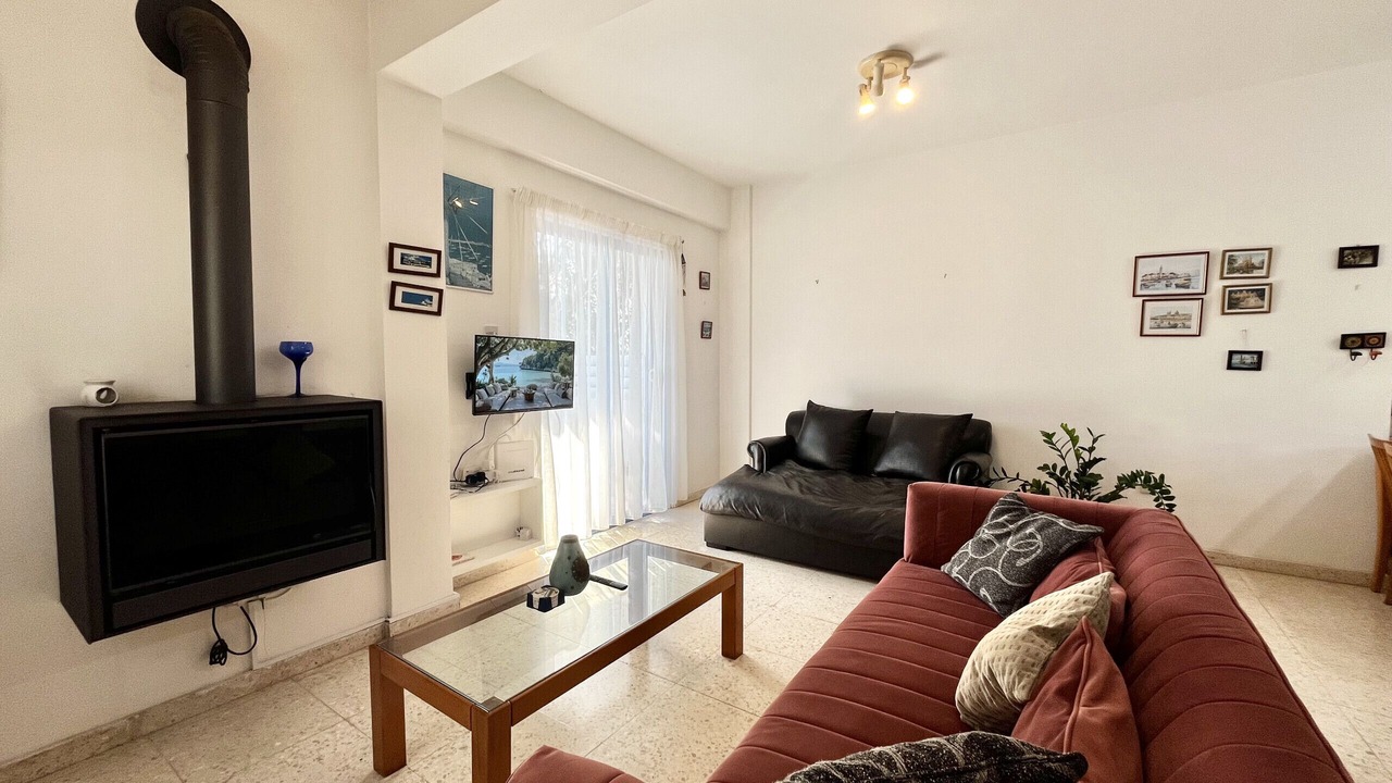 Photo of Livingroom in Pervolia