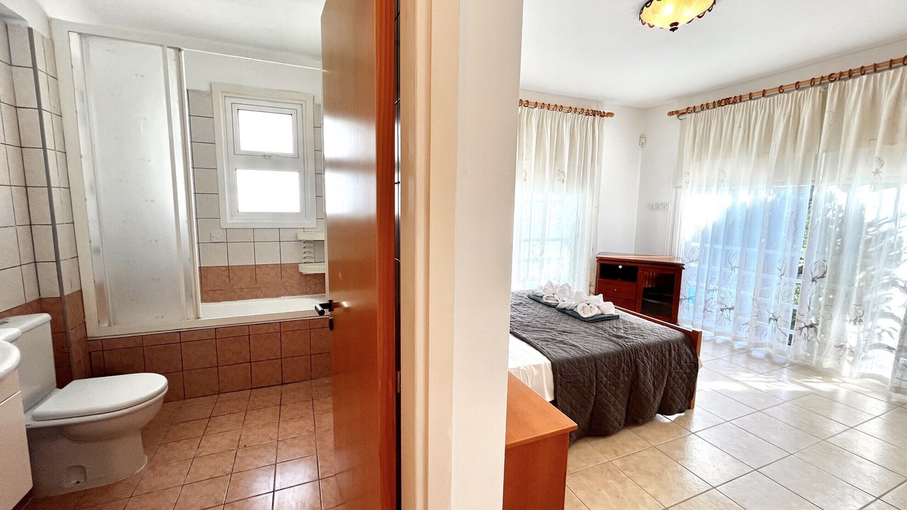Photo of Bathroom in Pissouri