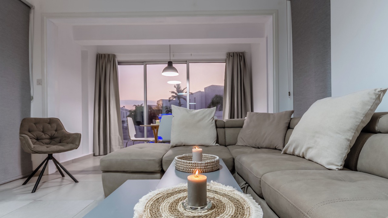 Photo of Livingroom in Meneou