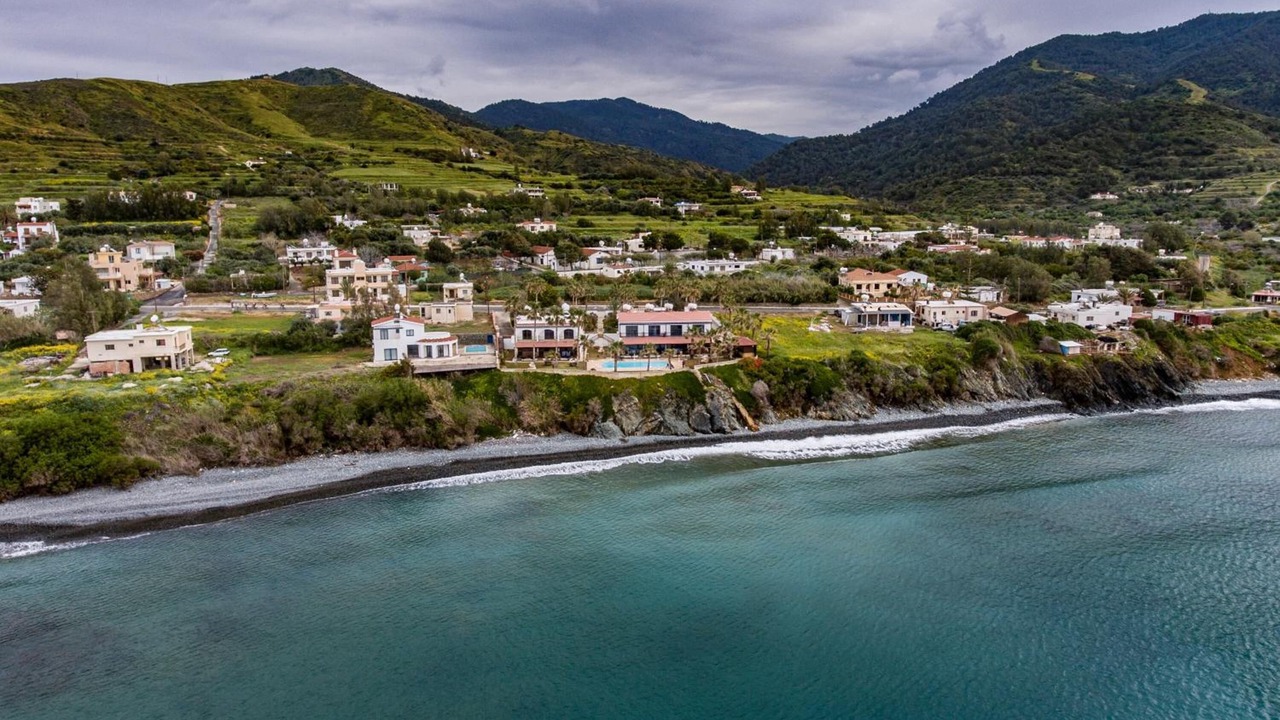 Photo of Outdoor in Pomos