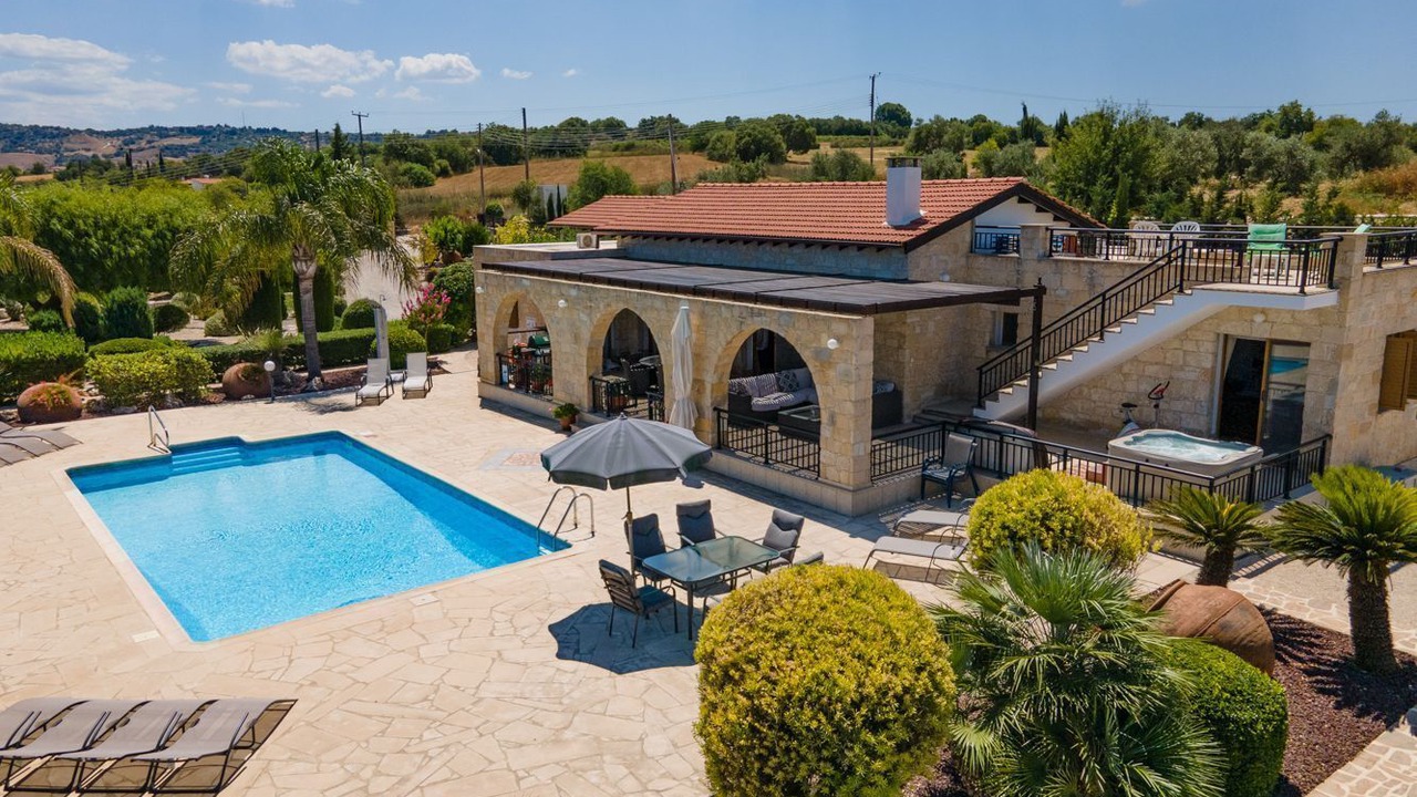Photo of Outdoor in Pano Arodhes