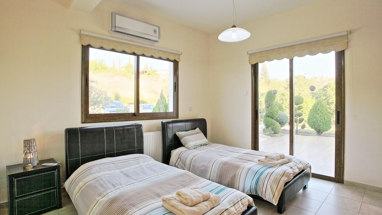 Photo of Bedroom in Pano Arodhes