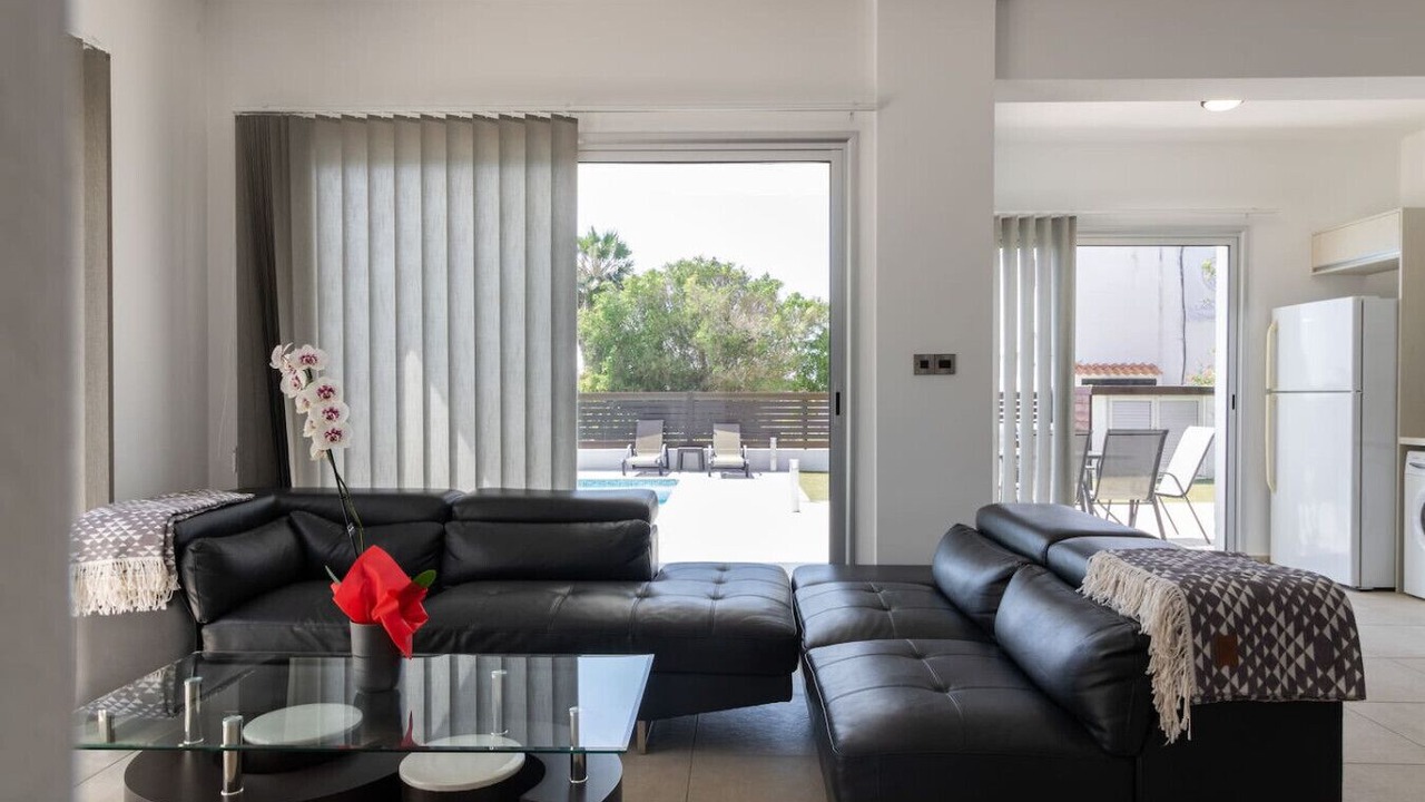 Photo of Livingroom in Kissonerga
