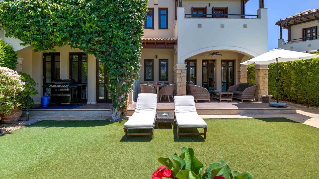Photo of Patio Balcony in Aphrodite Hills