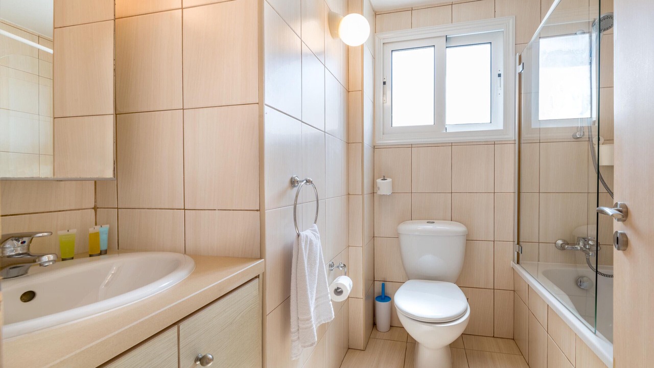 Photo of Bathroom in Cape Greko