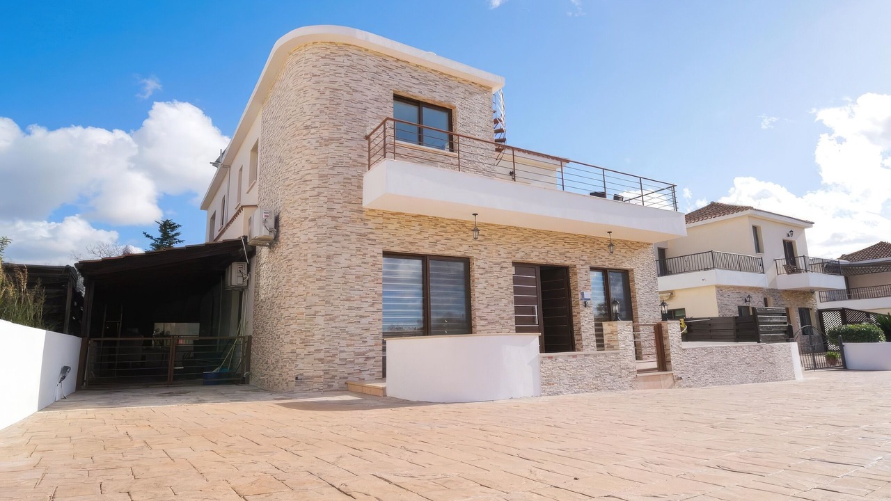 Photo of Outdoor in Tremithousa