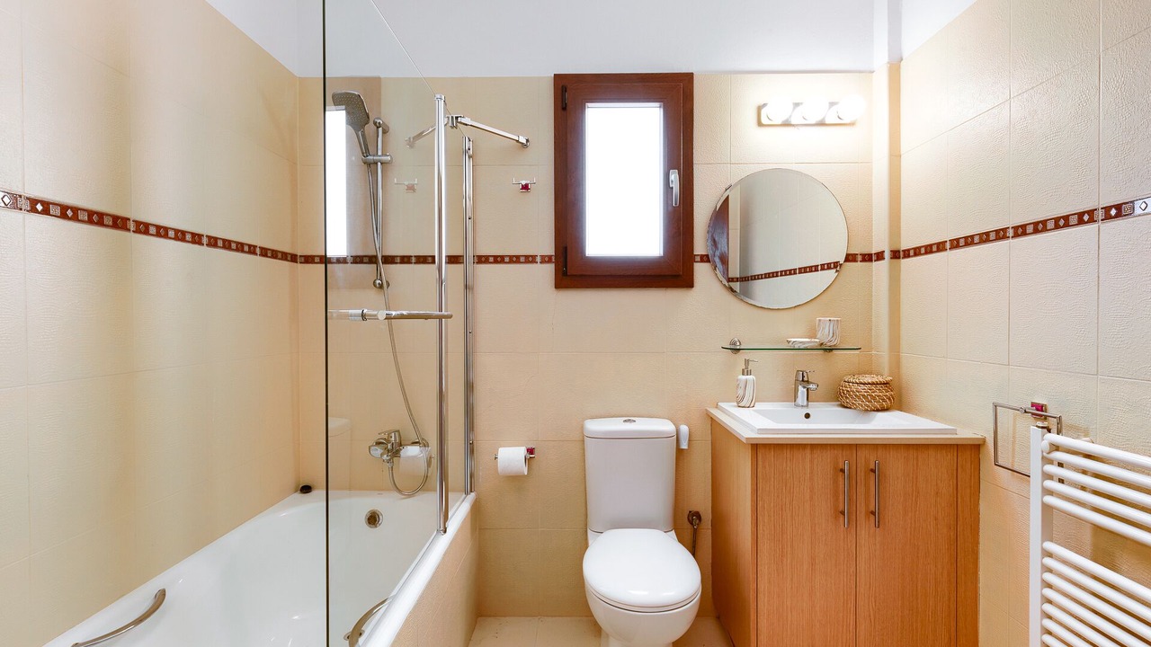 Photo of Bathroom in Prodromi