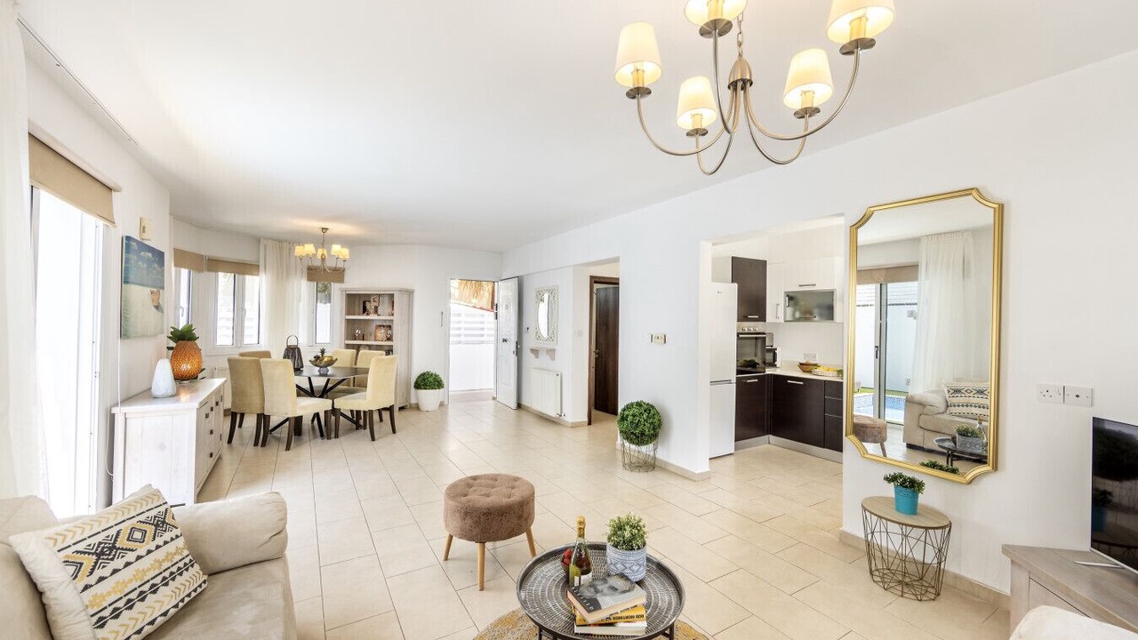 Photo of Livingroom in Pernera