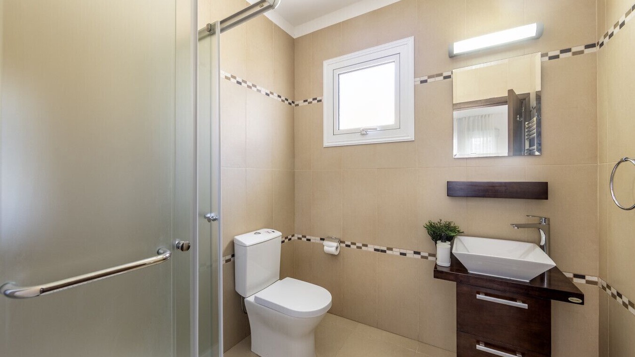 Photo of Bathroom in Pernera