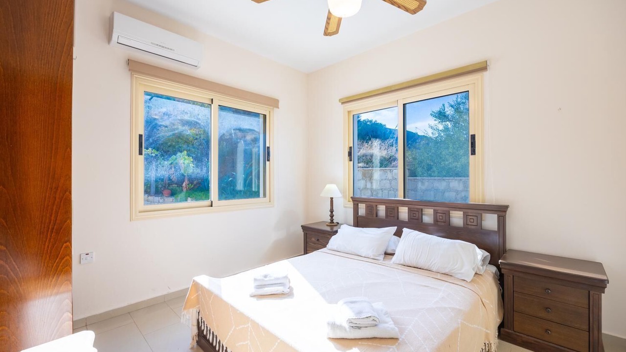 Photo of Bedroom in Pachyammos
