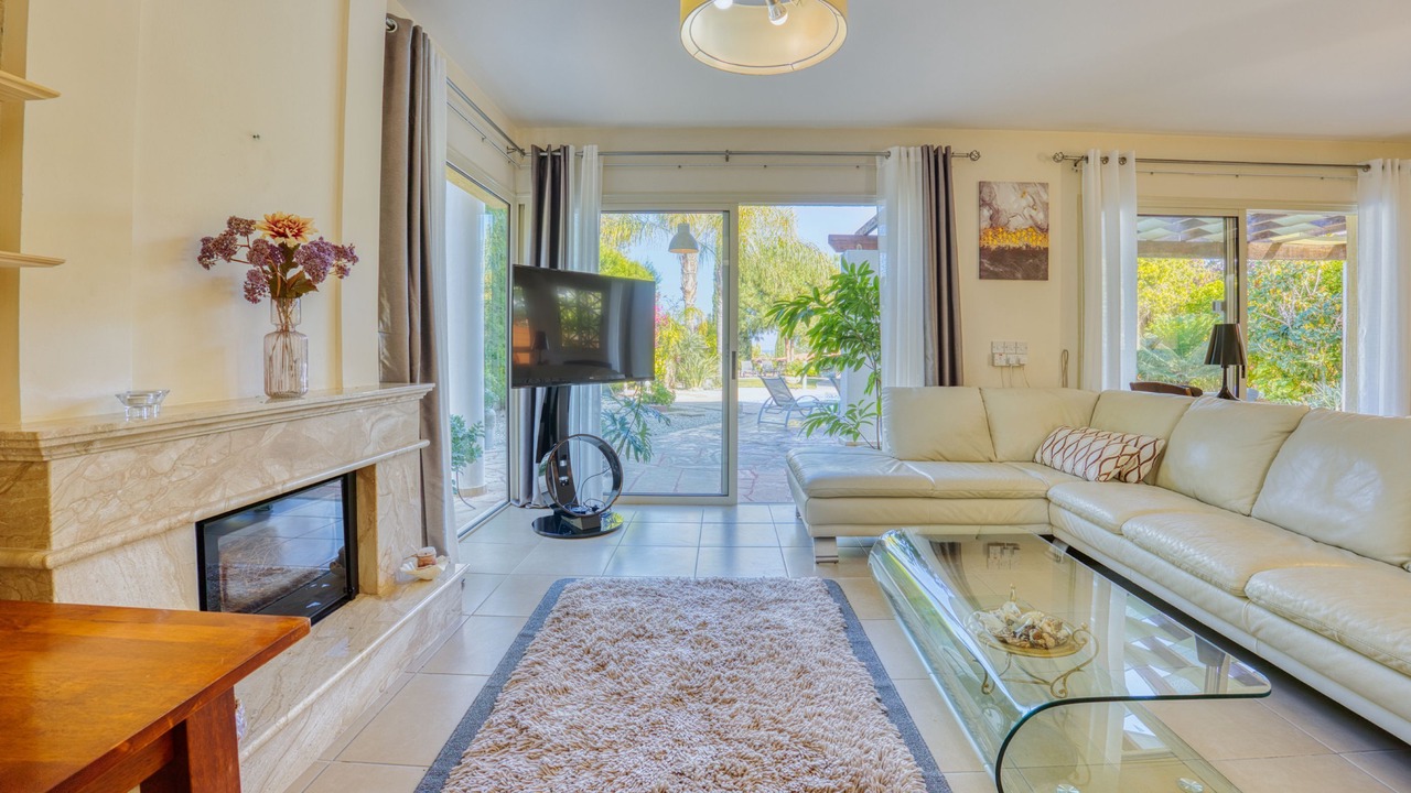 Photo of Bedroom in Latchi