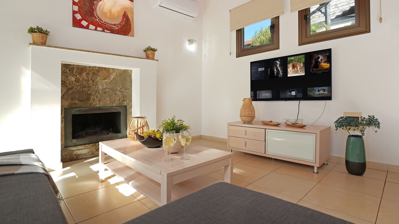 Photo of Livingroom in Ayia Thekla