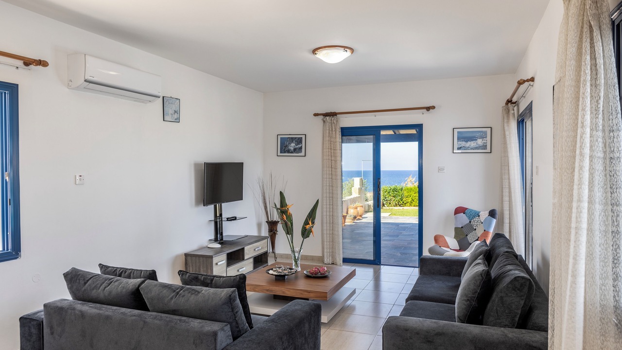 Photo of Livingroom in Pomos
