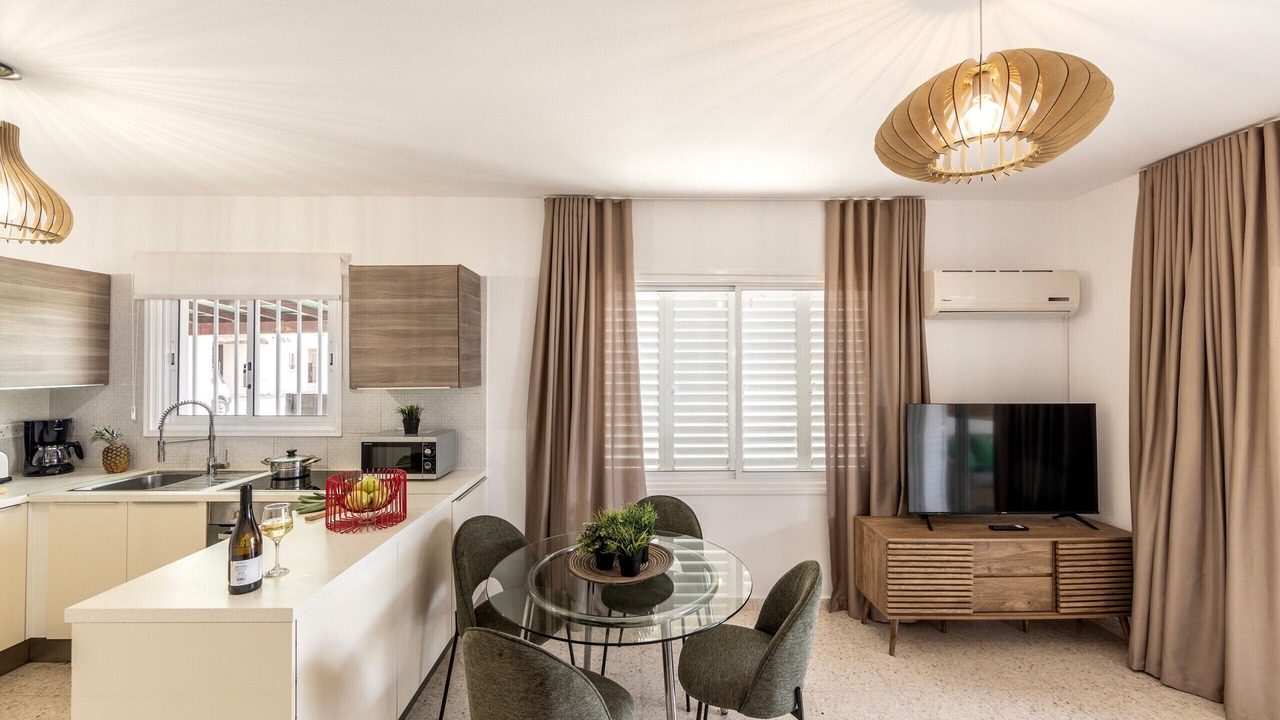 Photo of Kitchen in Pervolia