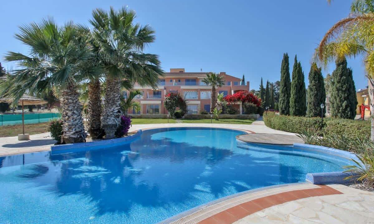 Photo of Outdoor in Polis