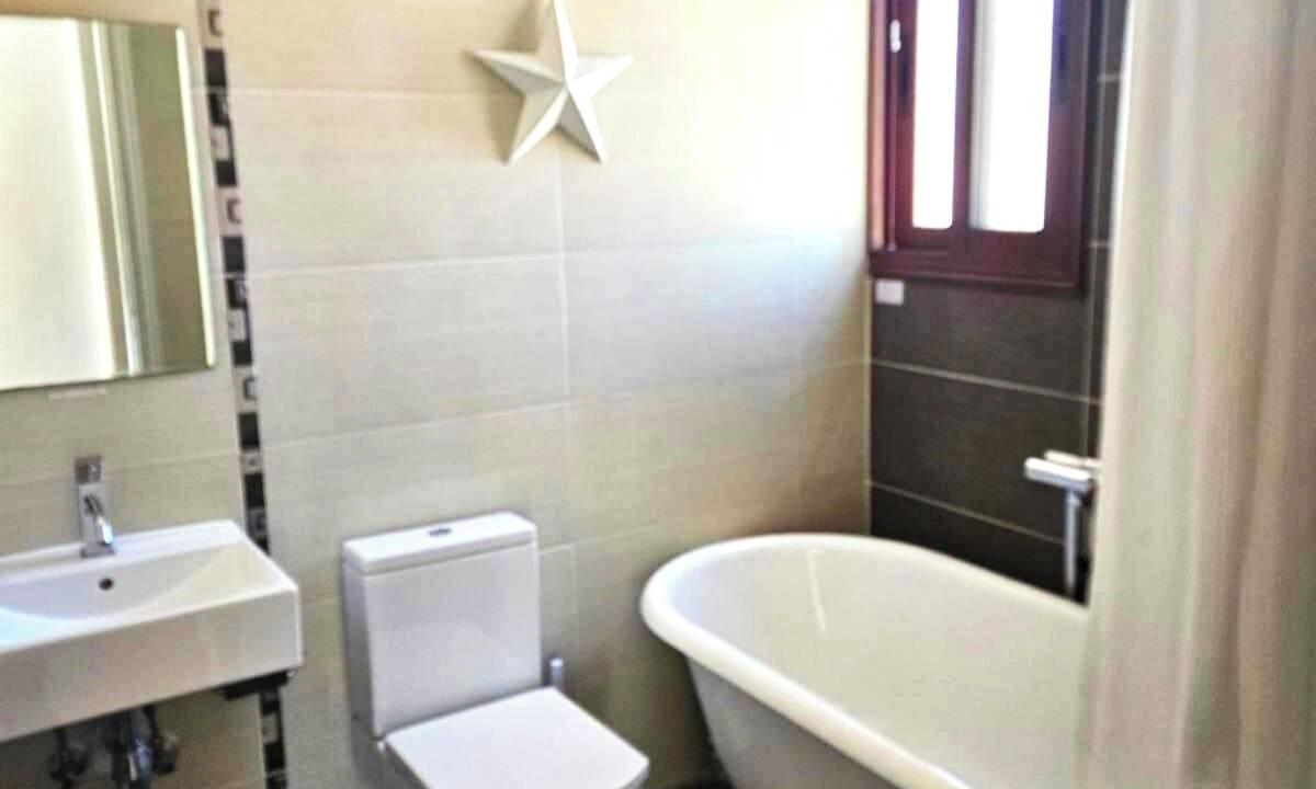 Photo of Bathroom in Moutallos