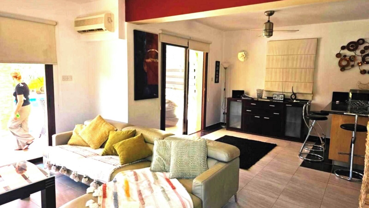 Photo of Livingroom in Moutallos