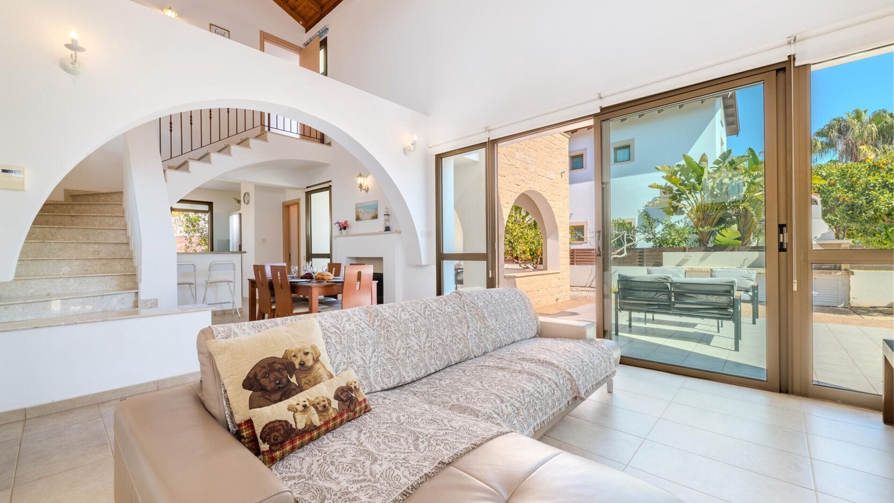 Photo of Livingroom in Ayia Thekla