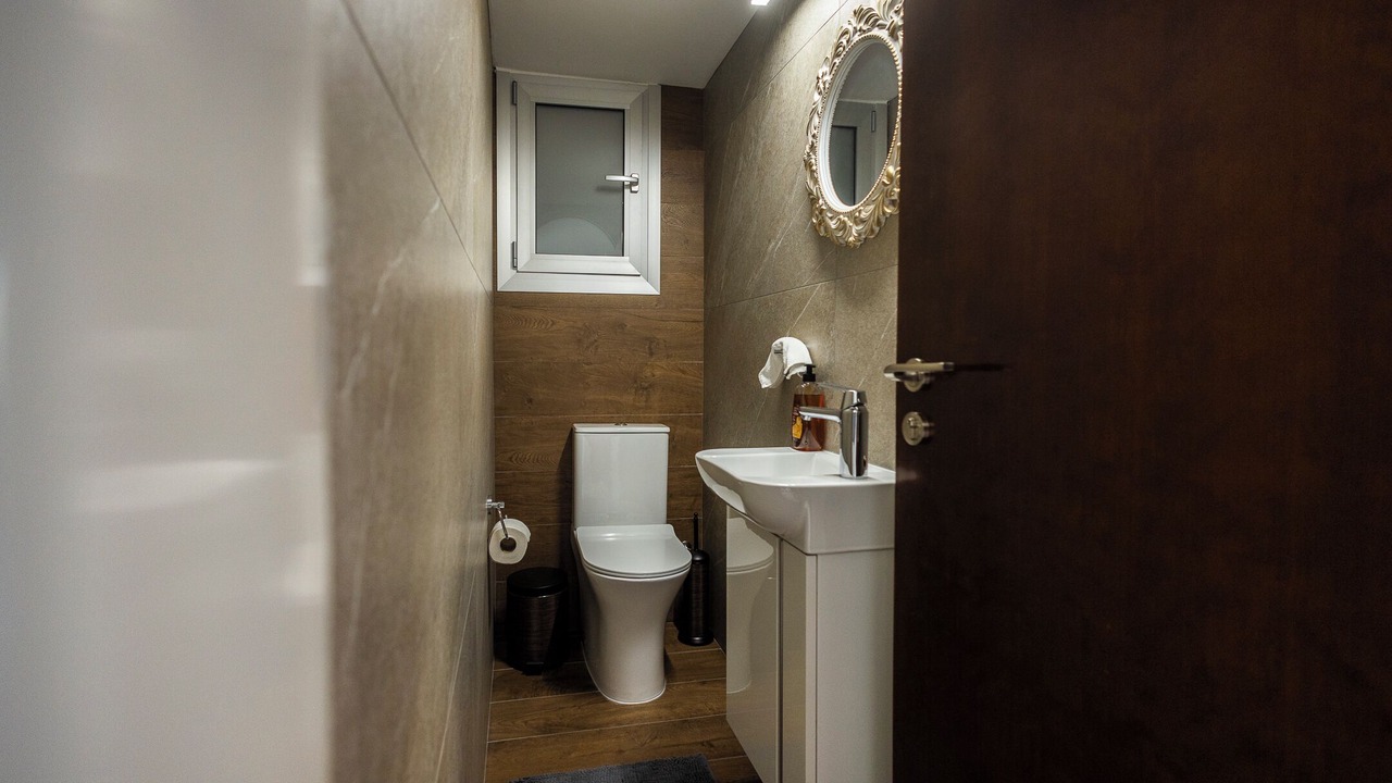 Photo of Bathroom in Acropolis