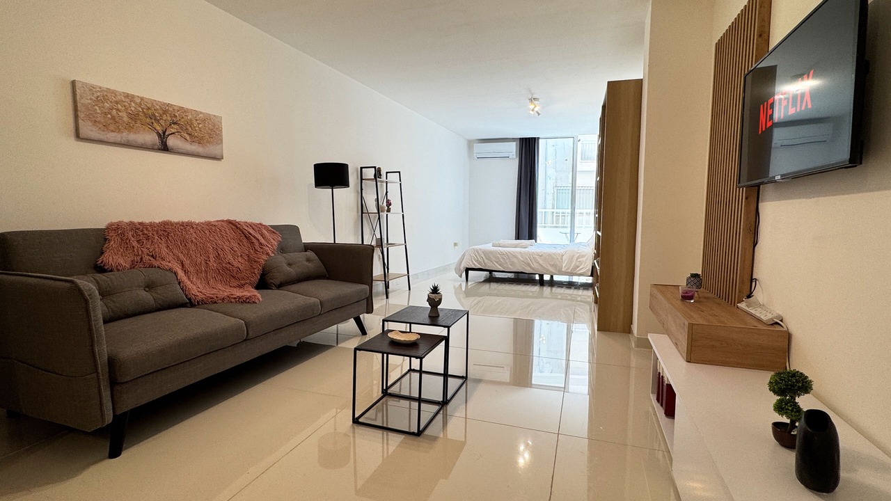 Photo of Livingroom in Larnaca City Centre