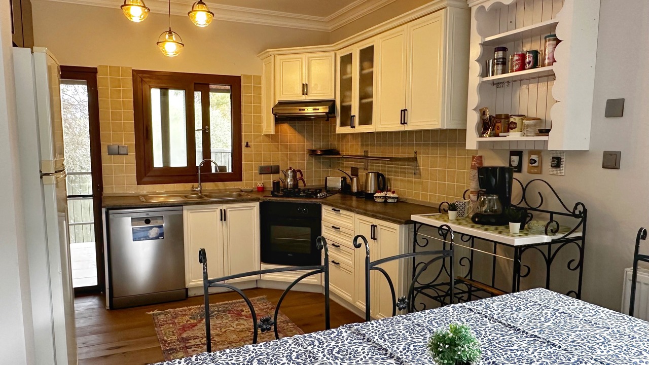 Photo of Kitchen in Karaoglanoglu