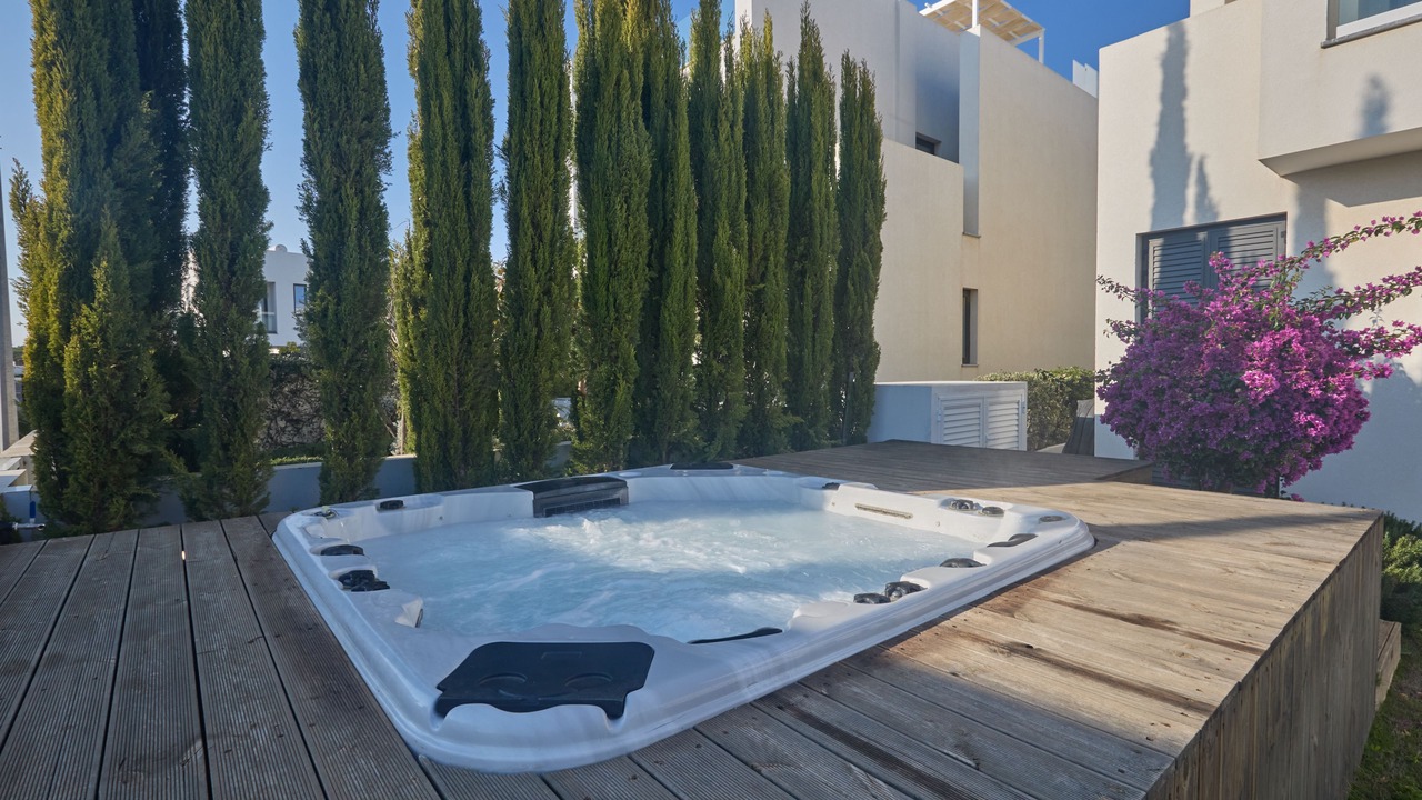 Photo of Outdoor in Pernera