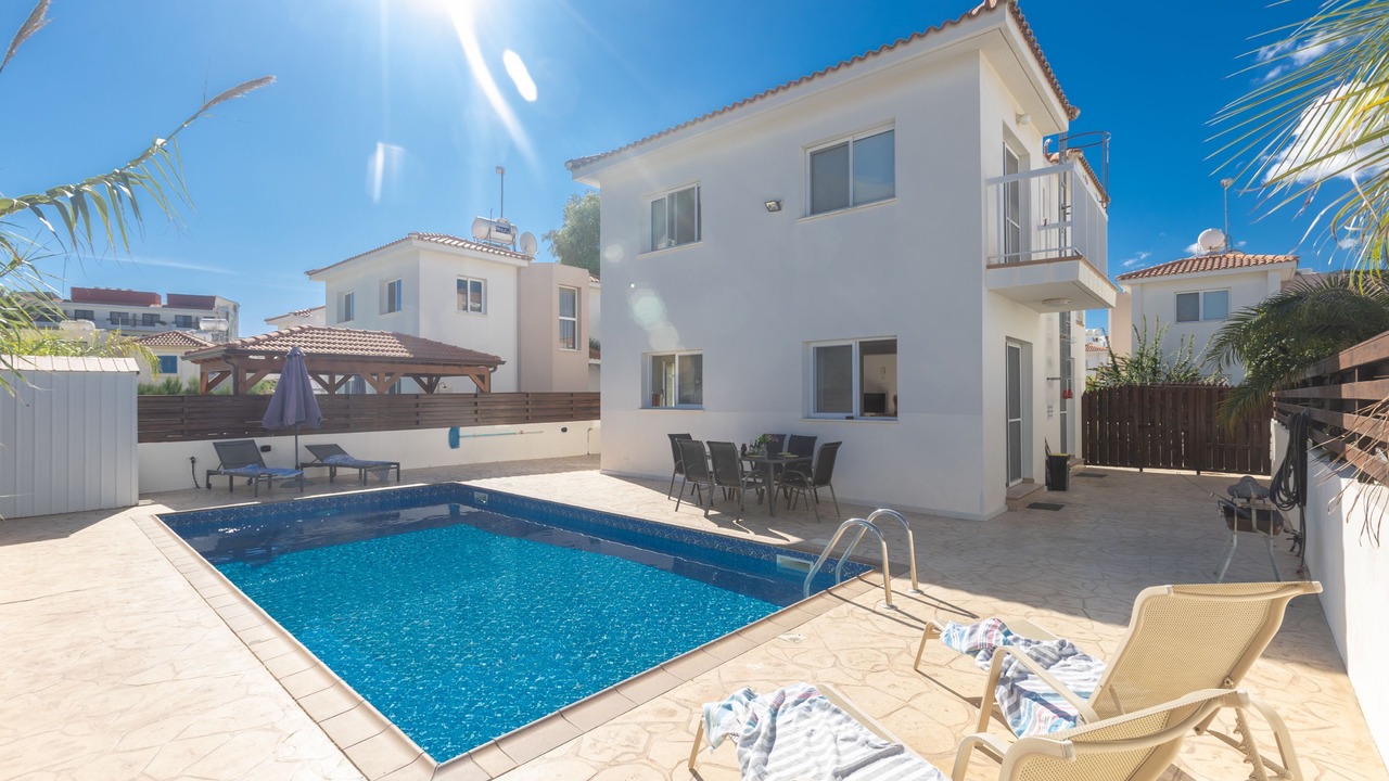 Photo of Outdoor in Pernera