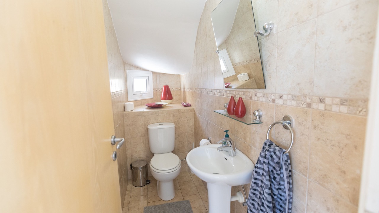 Photo of Bathroom in Pernera