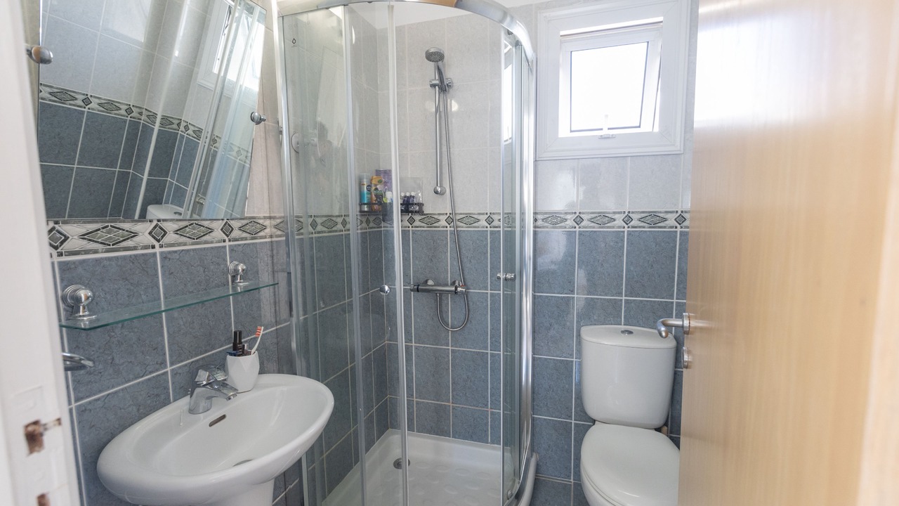 Photo of Bathroom in Pernera