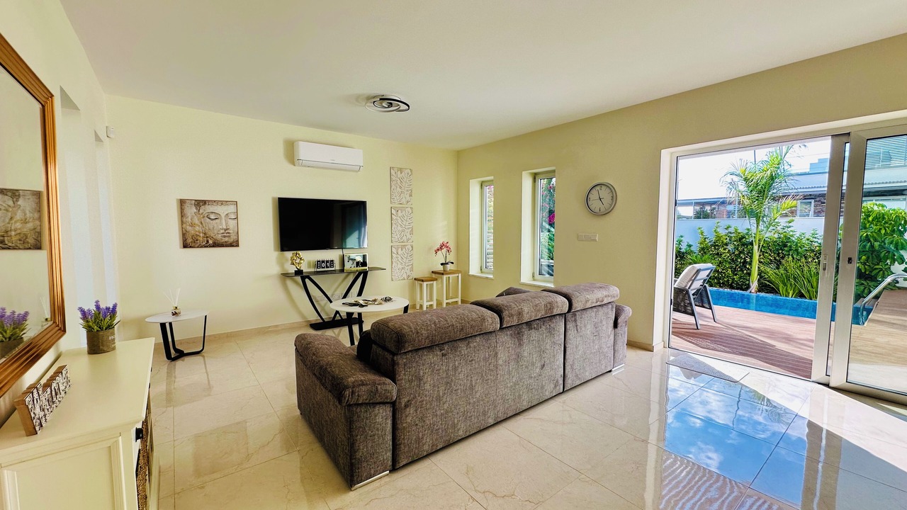 Photo of Livingroom in Geroskipou