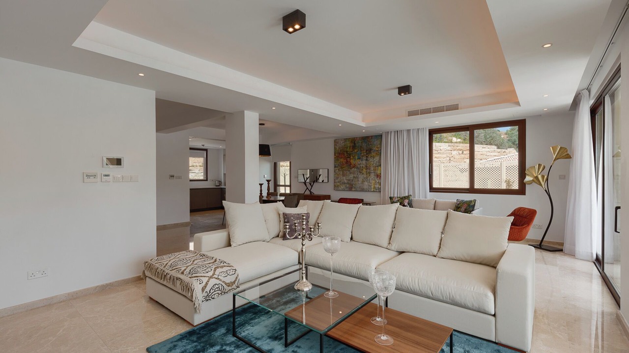 Photo of Livingroom in Aphrodite Hills