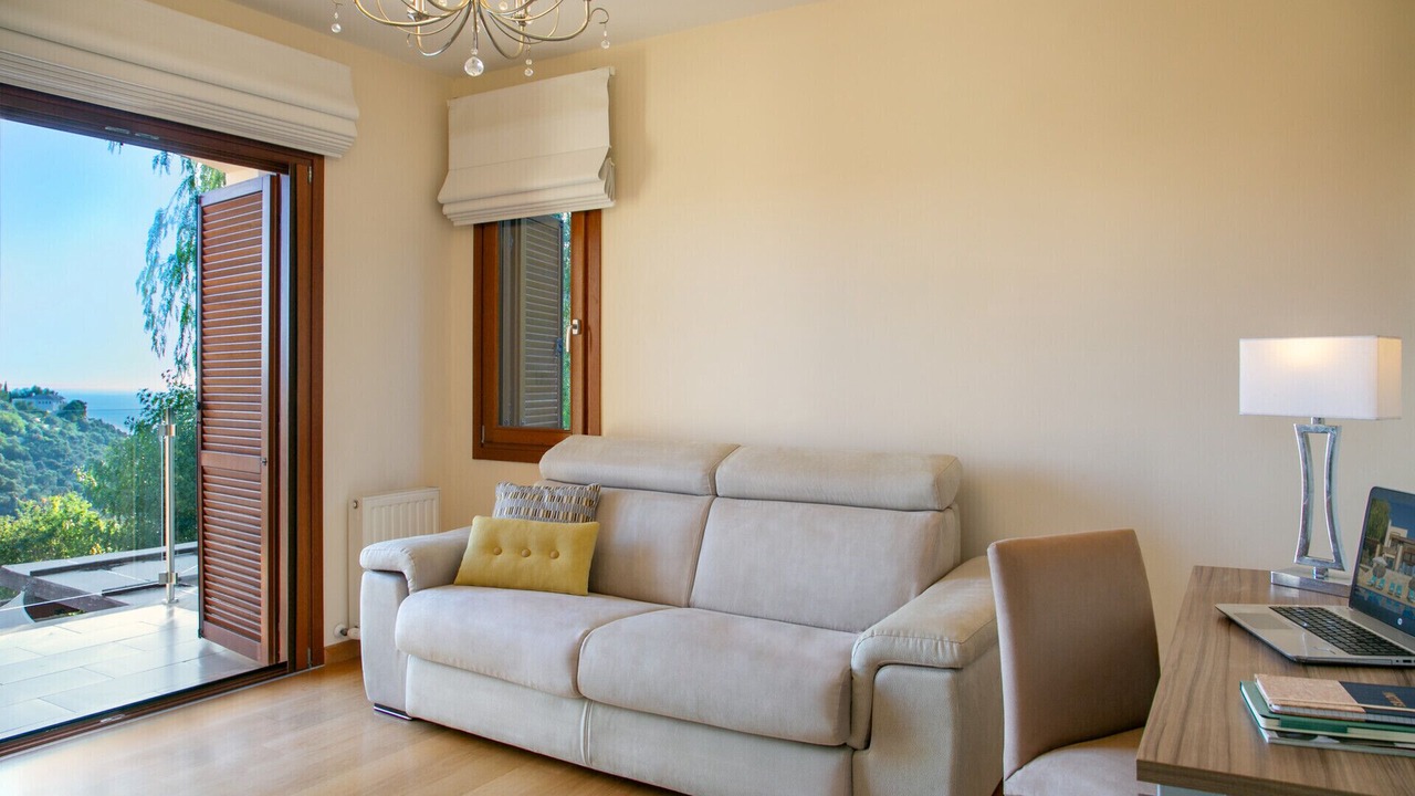 Photo of Livingroom in Aphrodite Hills