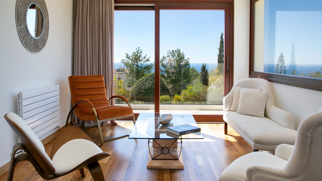 Photo of Livingroom in Aphrodite Hills