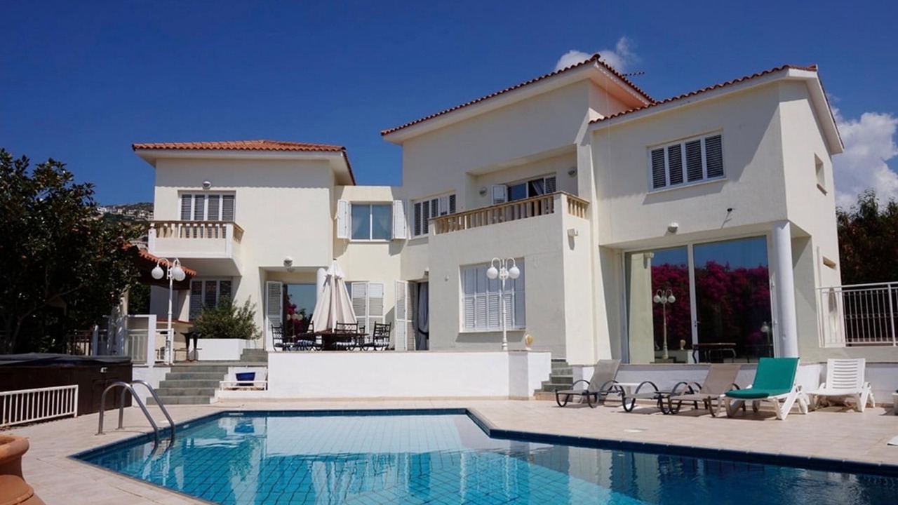 Photo of Outdoor in Peyia Town