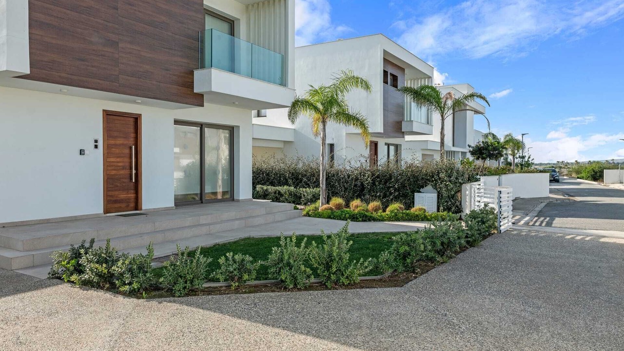 Photo of Outdoor in Softades