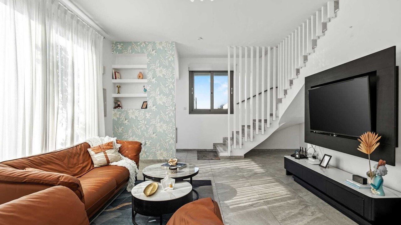 Photo of Livingroom in Emba