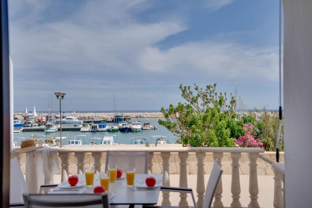 Photo of Patio Balcony in Zygi