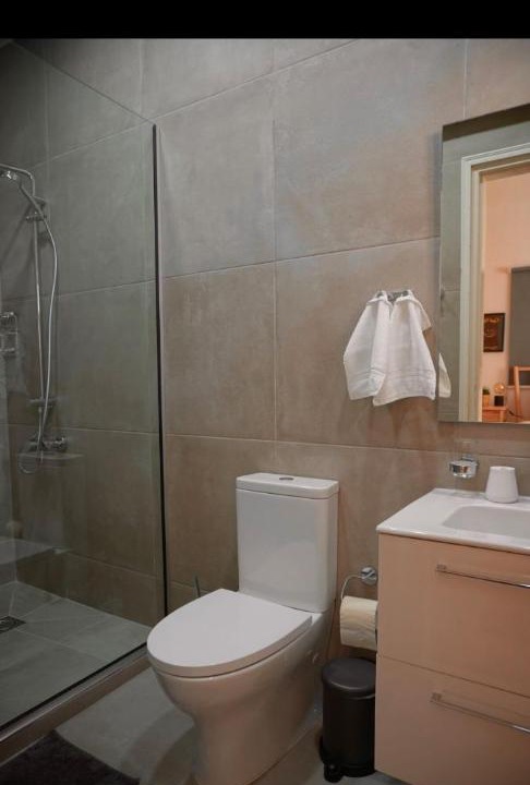 Photo of Bathroom in Melanos