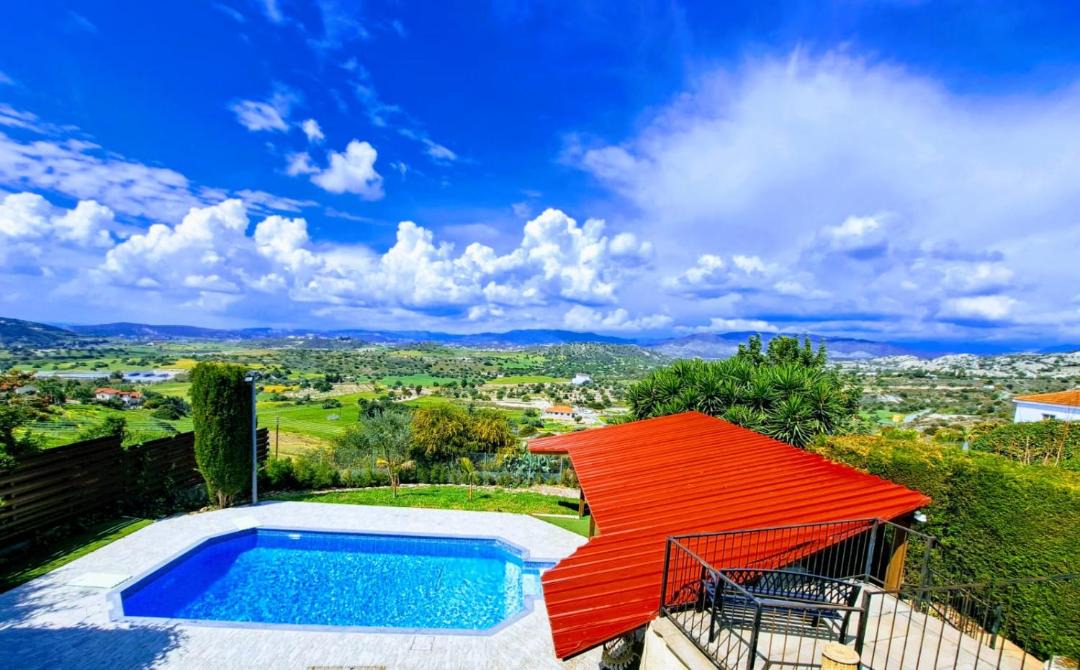 Photo of Outdoor in Pentakomo