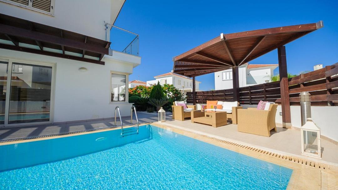 Photo of Patio Balcony in Pernera