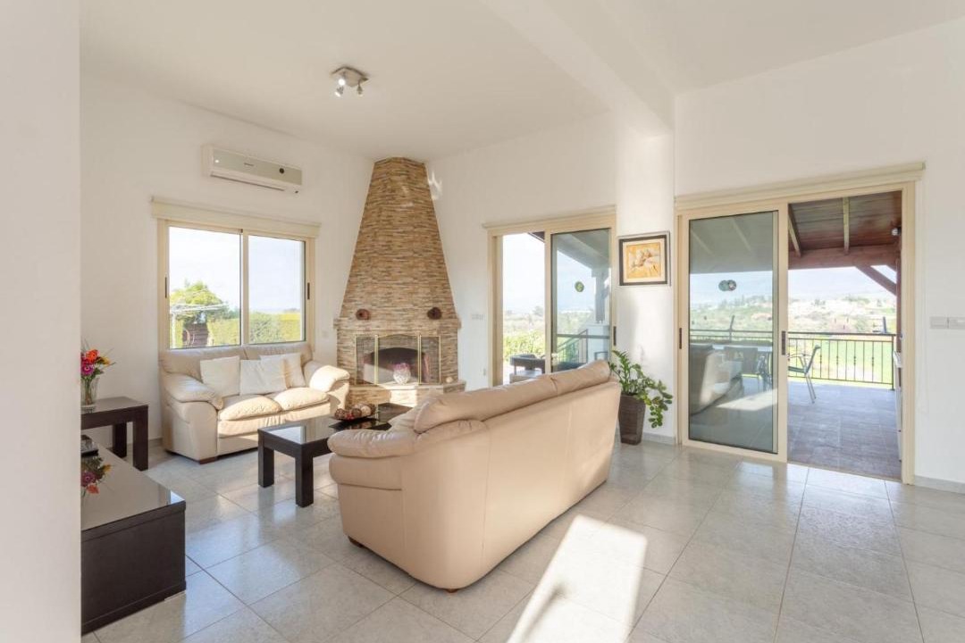 Photo of Livingroom in Polis