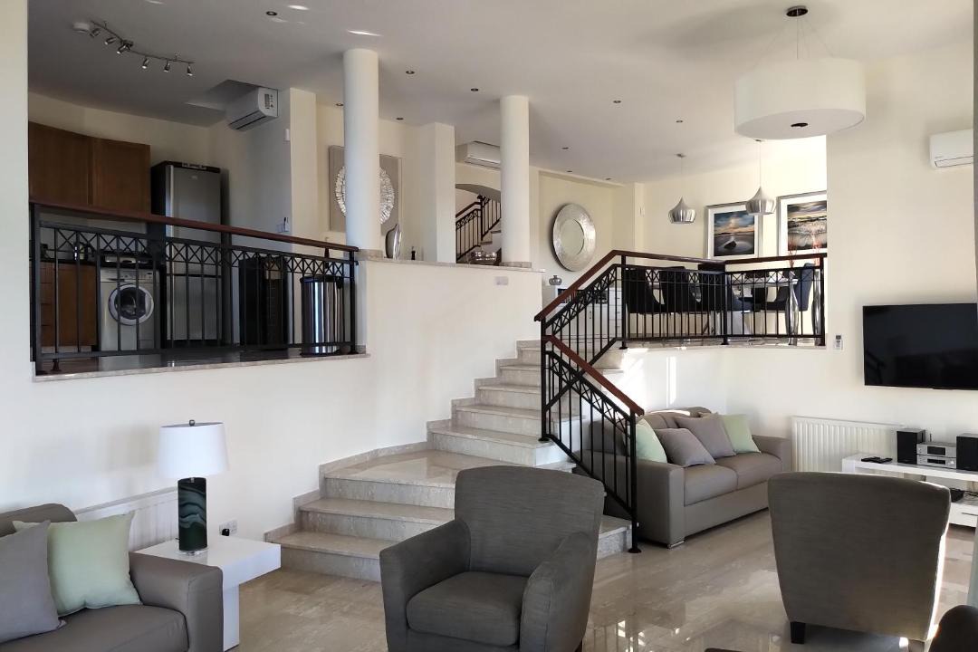 Photo of Livingroom in Aphrodite Hills