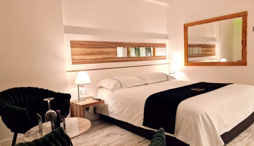 Standard Double Room (Inland View, No Balcony)
