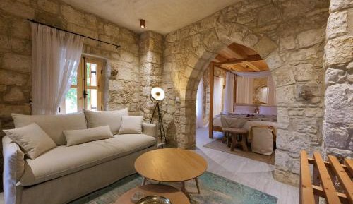 Executive Suite -  Myrtia