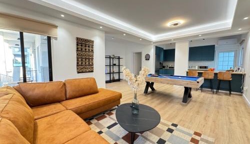 Deluxe Apartment