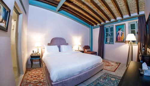 Deluxe Suite