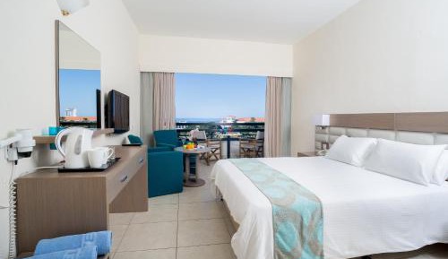 Double or Twin Room with Inland View